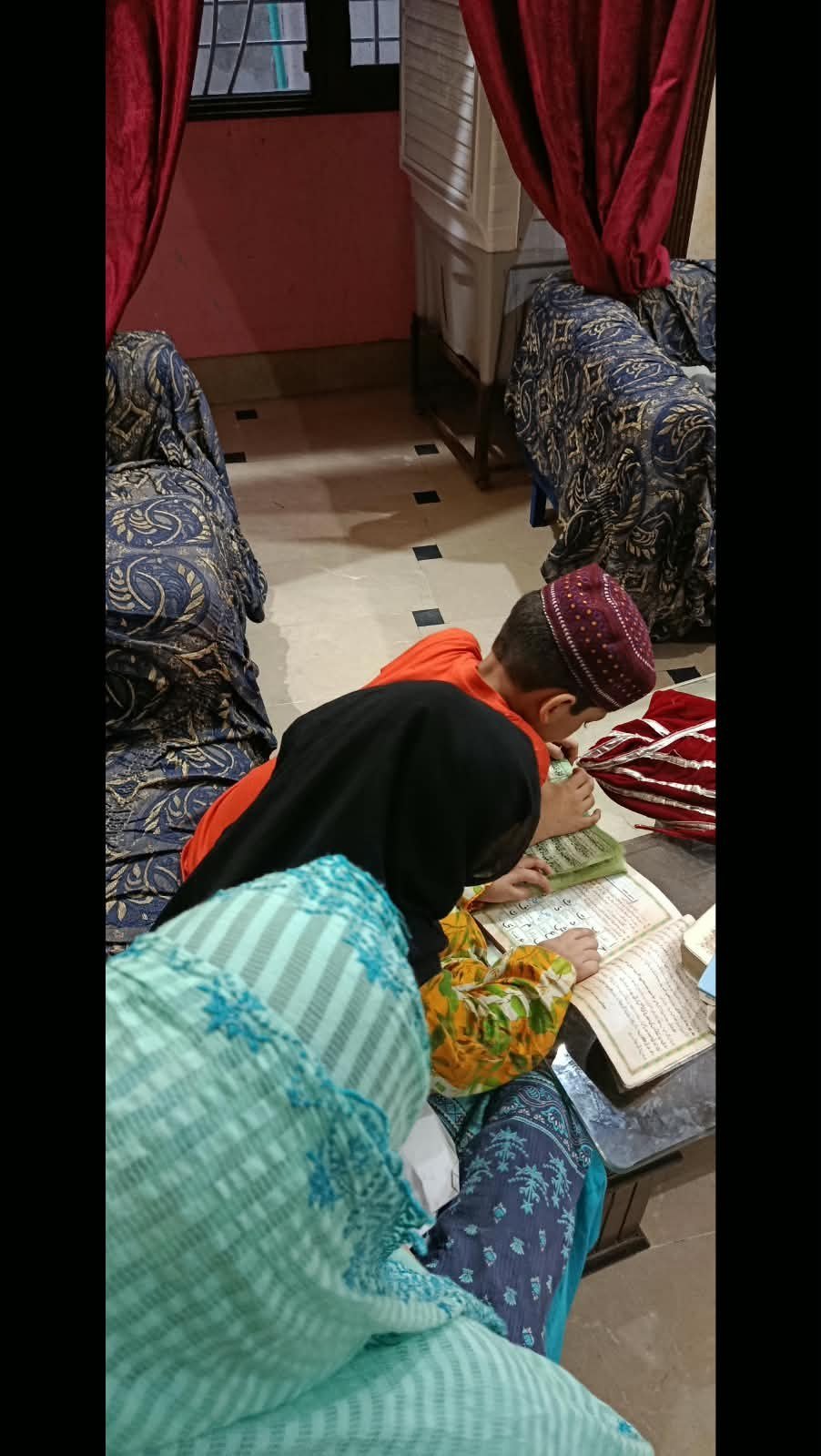 Study circle at Ayat Quran Academy with students reading Noorani Qaida and Quran